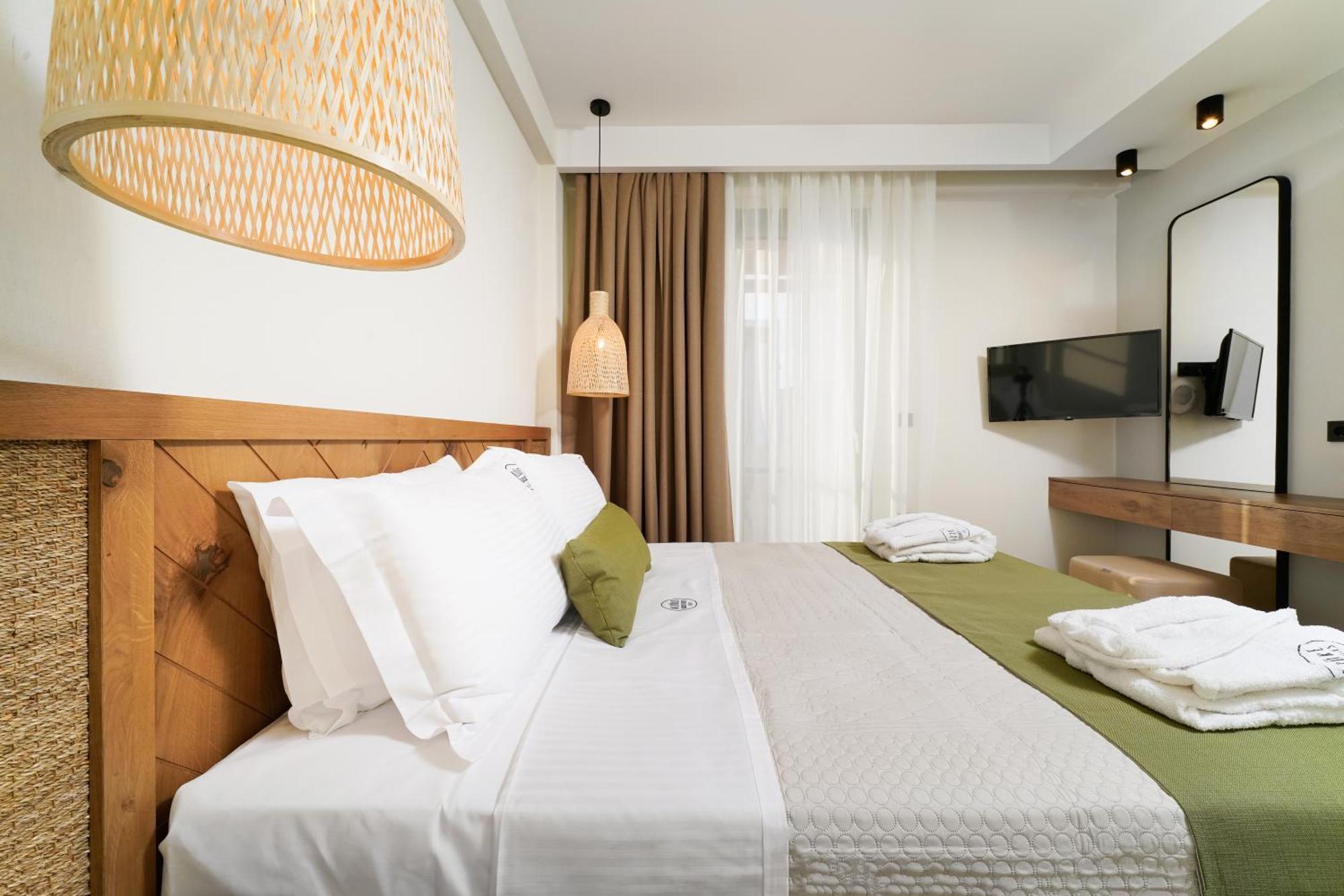 Azzure Luxury Suites Potos Ngoại thất bức ảnh
